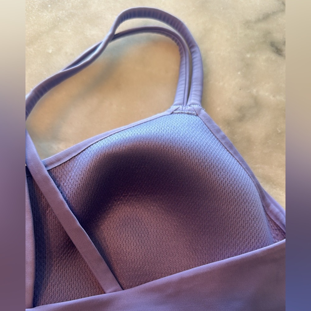 Lululemon Like a Cloud Bra Light Support, B/ C Cup - Picture 9 of 12